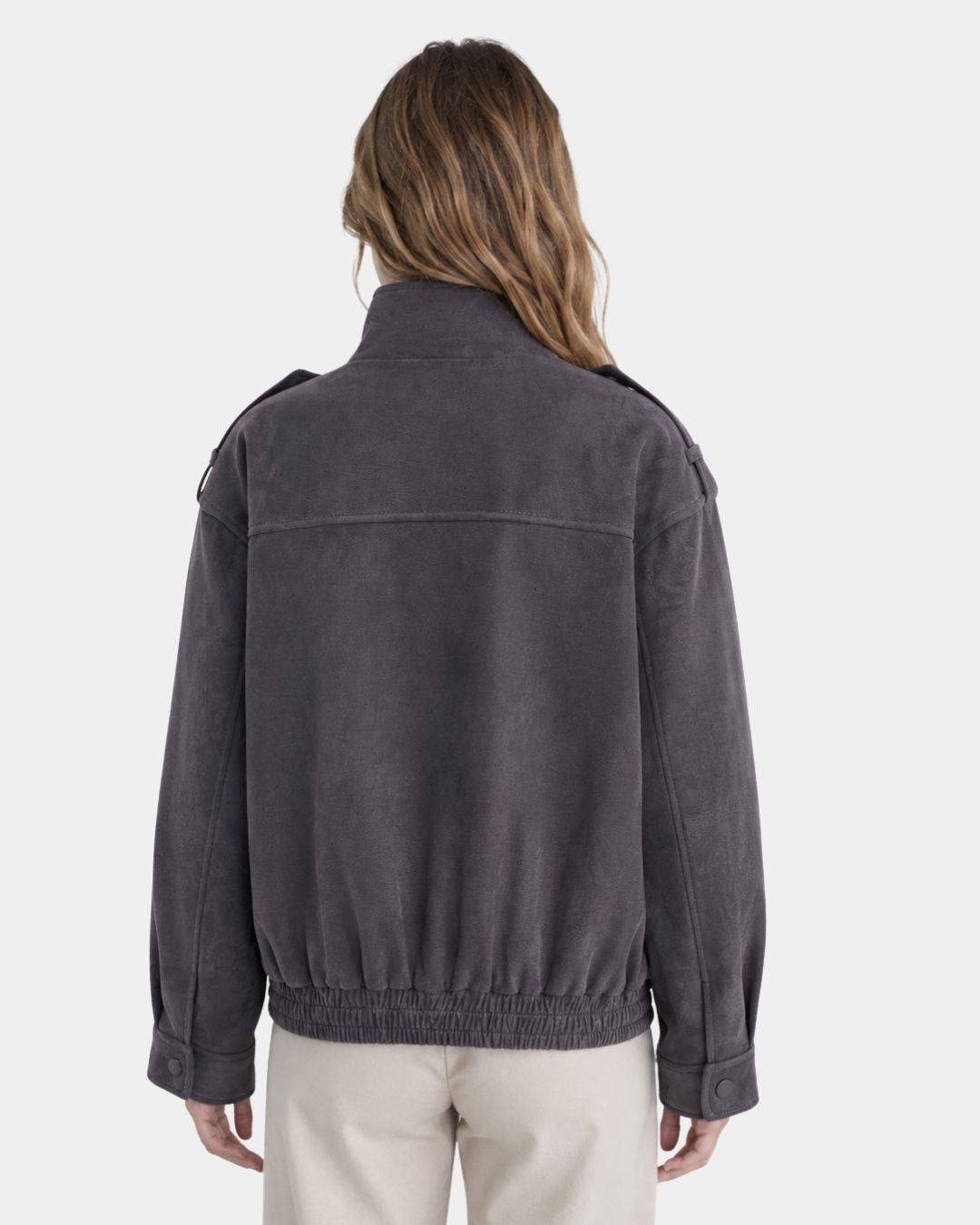 Moderná bomber bunda s vysokým golierom