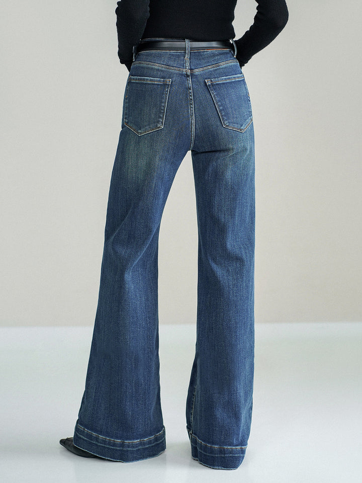 Bootcut džínsy so stredným pásom