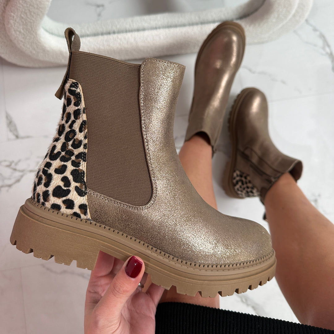 Taupe Chelsea čižmy s leopardím detailom