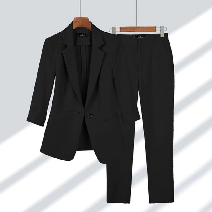 Radana | Elegantný komplet s rafinovaným strihom – MODERA