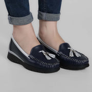 Modrá