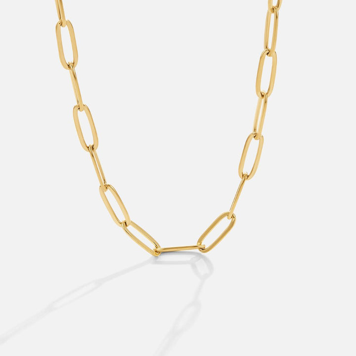 Zlatý náhrdelník Paperclip