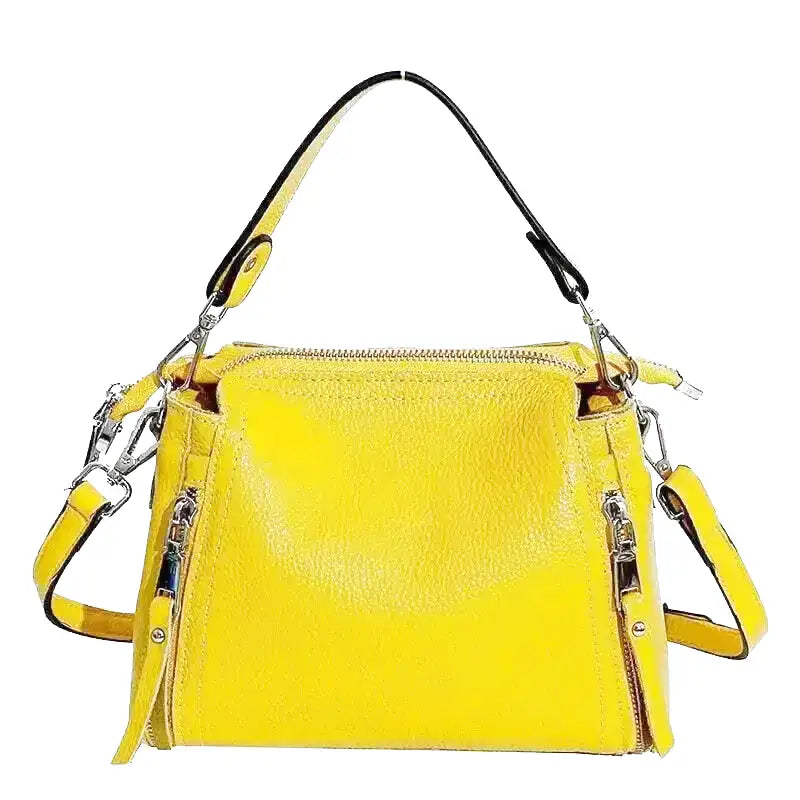 Crossbody kabelka zo zrnitej kože