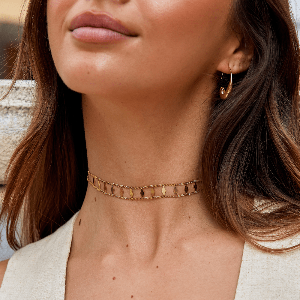 Zlatý choker Zara